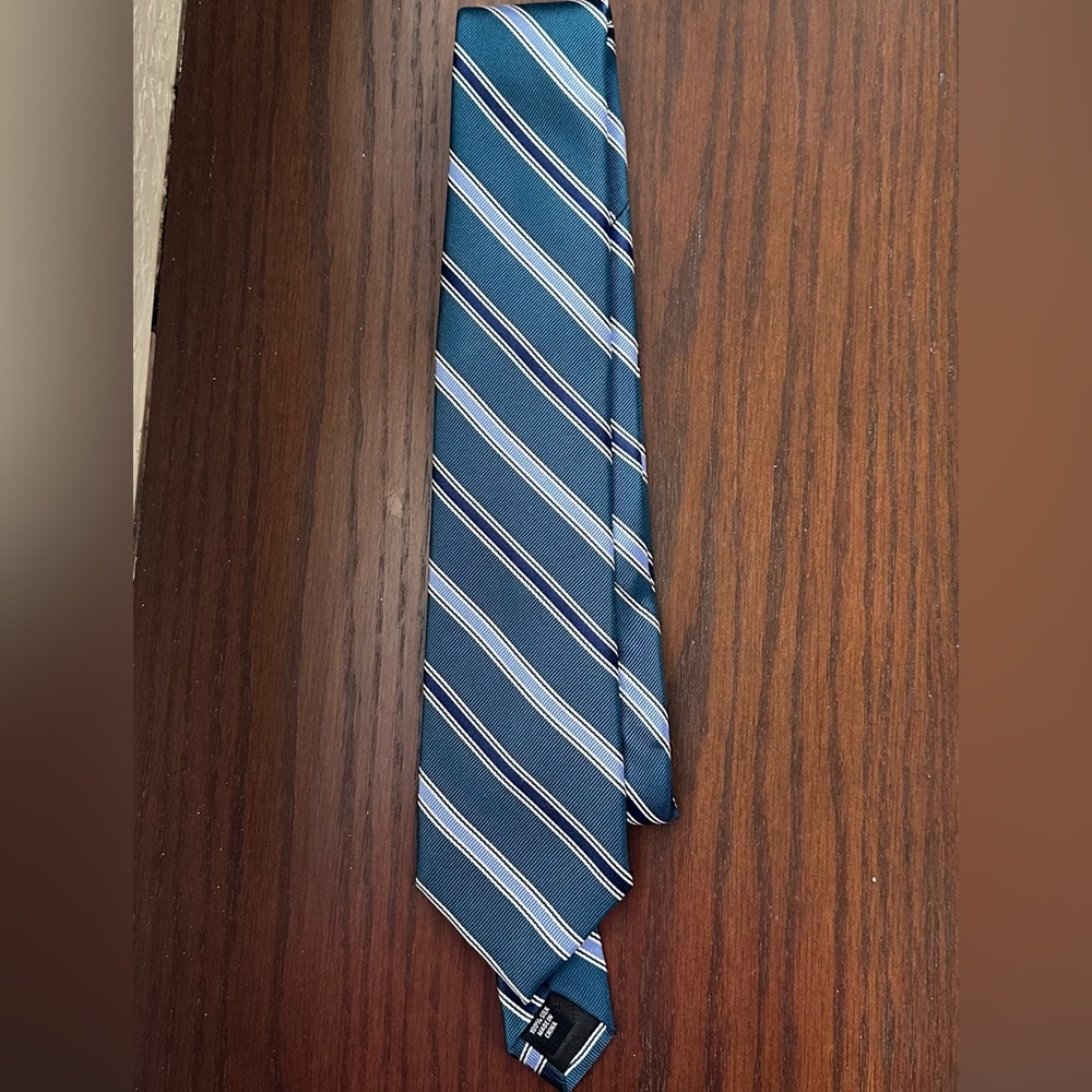 Jos A Banks silk tie